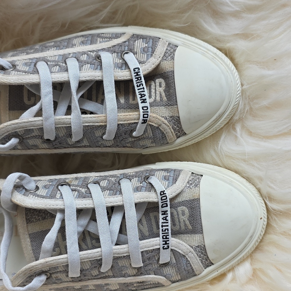 Christian Dior Lace-Up Sneakers - Picture 4 of 15